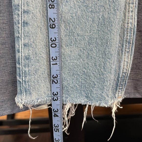 Women’s Topshop Size 28x30 Distressed Light Wash Straight Leg Jeans - Picture 5 of 6